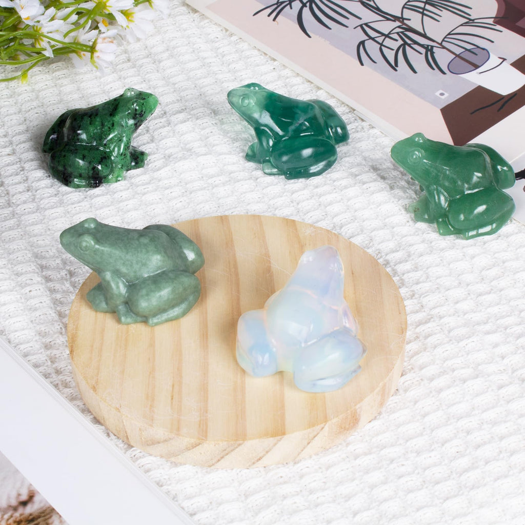 Crystal Frog Figurines, Fluorite Money Frog Statue Home Office Desk Decor, Feng Shui Wealth Luck Gifts for Women Men, Natural Hand Carved Reiki Healing Crystal Animal Sculpture 2"