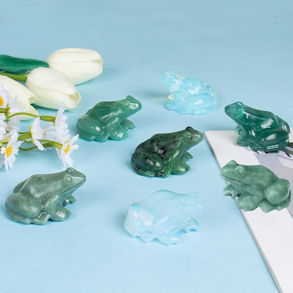 Crystal Frog Figurines, Fluorite Money Frog Statue Home Office Desk Decor, Feng Shui Wealth Luck Gifts for Women Men, Natural Hand Carved Reiki Healing Crystal Animal Sculpture 2"