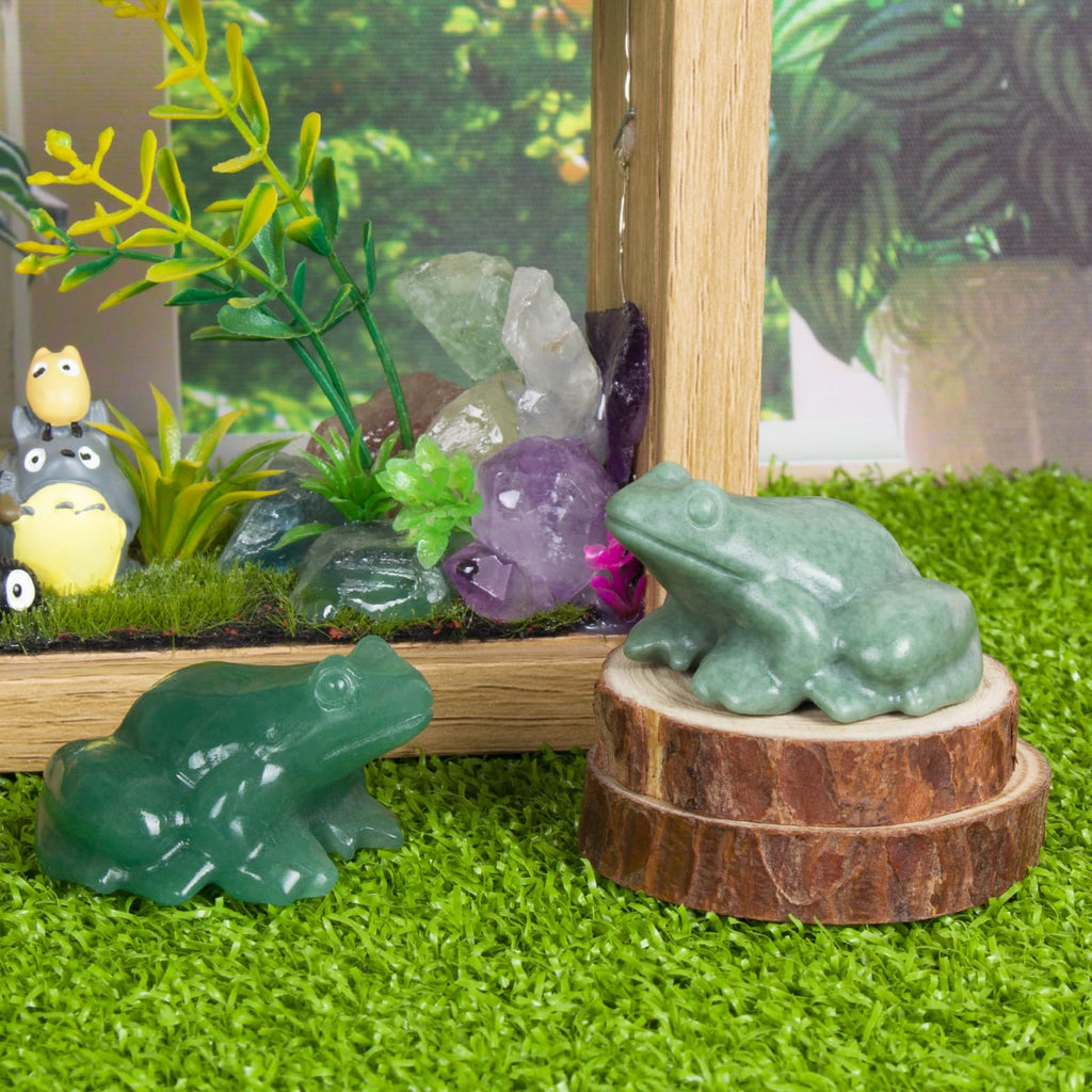 Crystal Frog Figurines, Fluorite Money Frog Statue Home Office Desk Decor, Feng Shui Wealth Luck Gifts for Women Men, Natural Hand Carved Reiki Healing Crystal Animal Sculpture 2"